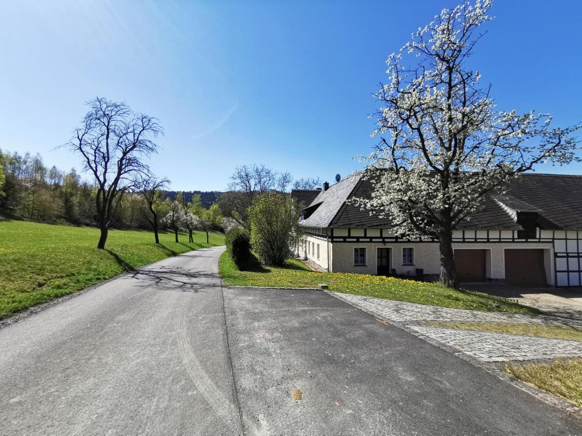 Ferienwohnung "Am Saalehaken" Gossitz Экстерьер фото